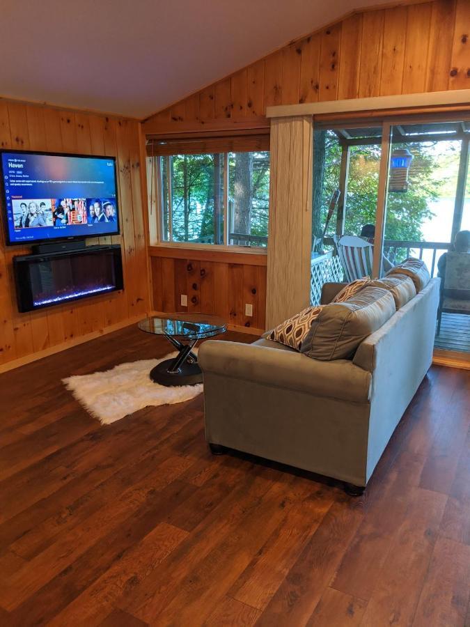 Panoramic Water Views , Cozy House In Henniker ,Nh Villa Exterior photo